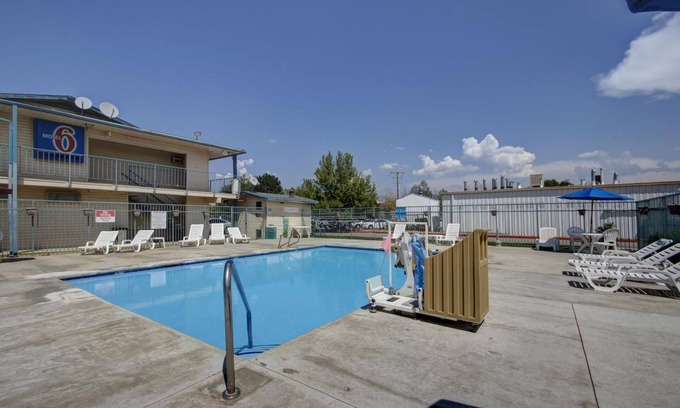 Salt Lake City Hotel | Motel 6 Salt Lake City, UT - West - Airport