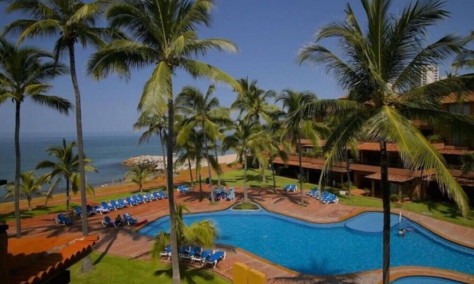Zona hotelera Hotel | Park Royal Los Tules Cozy 1BR Condo with Pool