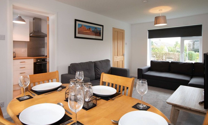 Elgin Casa | Park View (2 Bedroom House)