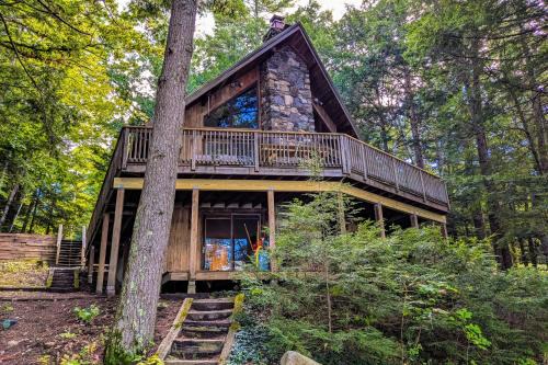 Casco Casa | Parker Pond's Perch