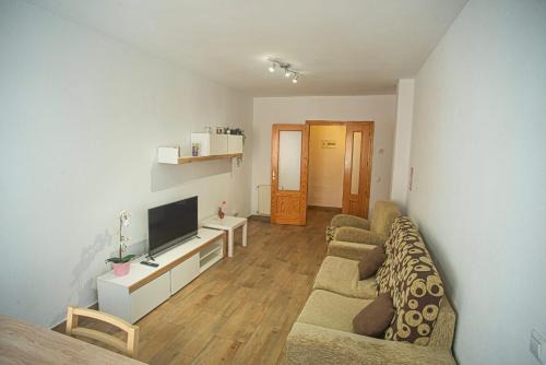 Alcalá de Henares Apartamento | Parking gratis, ALCALA MAGNA, con NRU Y LICENCIA TURISTICA VT-13974