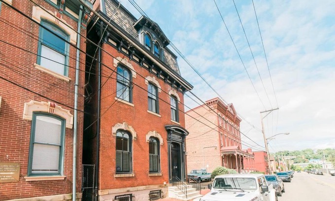 Manchester Apartamento | Parking - Walkable - GroupStays - Washer