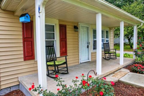 Stanley Casa | Parkside Retreat 3 Beds and Porch