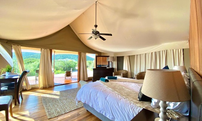 Colchester Cabina | ParkView Safari Lodge