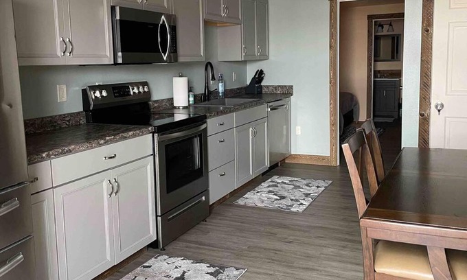Gardiner Casa | ParkWay Yellowstone Guest House #7
