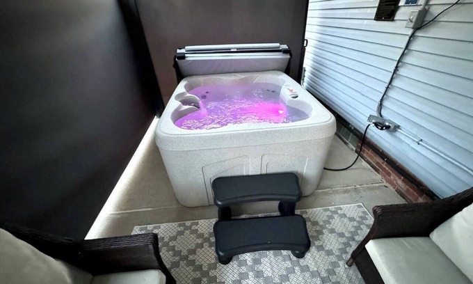 Parma Casa | Parma Ranch with Hot Tub & Game/Media Room