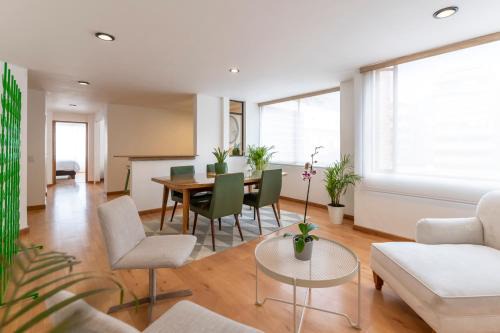 Chico Norte Apartamento | Parque 93, Suite 402 ,Chic Arty Retreat for 4