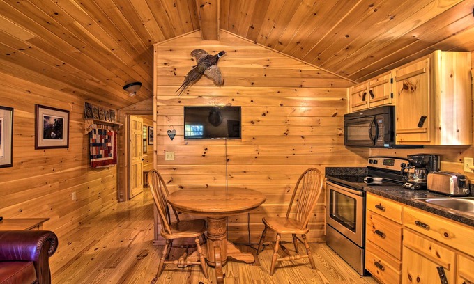St George Cabaña | Parsons Cabin w/ Fire Pit & River Access!
