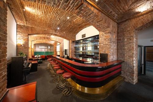 Smichov Apartamento | Party ClubHouse with Bar, Panoramic Pool & Sauna