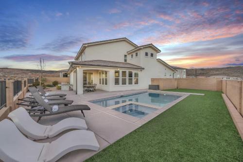 Washington Casa | Paseos Poolhouse home