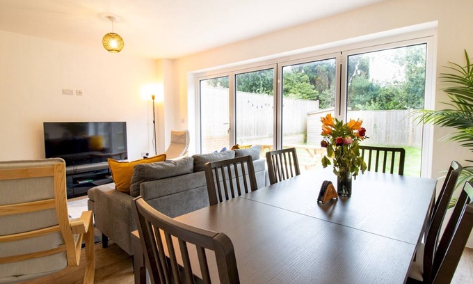 St Leonards-On-Sea Casa | Pass the Keys | Turner's Nook
