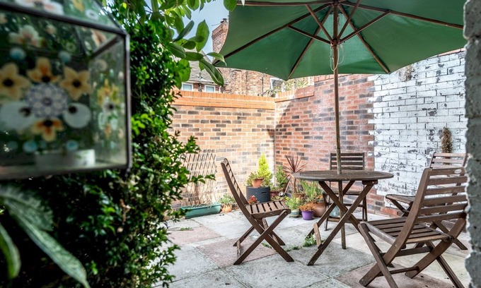 Liverpool Casa | Pass the Keys | 2 Bed Charming Home by Sefton Park, Liverpool