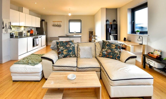 Atlantic Wharf Apartamento | Pass the Keys | 2 Bedroom Waterside Apartment
