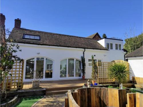 Church Stretton Casa | Pass the Keys A unique and cosy cottage - optional hot tub