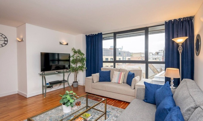Farringdon Apartamento | Pass the Keys | Bright Spacious Flat in Central London | Sleeps 6