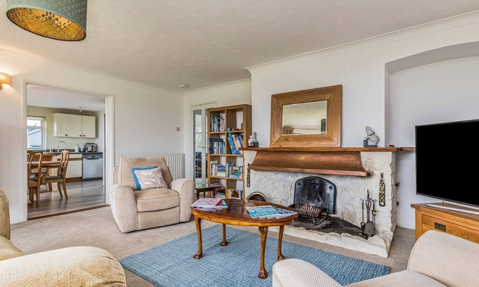 Emsworth Casa | Pass the Keys | Charming Harbourside Cottage