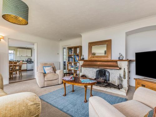 Emsworth Casa | Pass the Keys Charming Harbourside Cottage