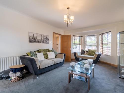 Basildon Casa | Pass the Keys Comfortable home Langdon Hills