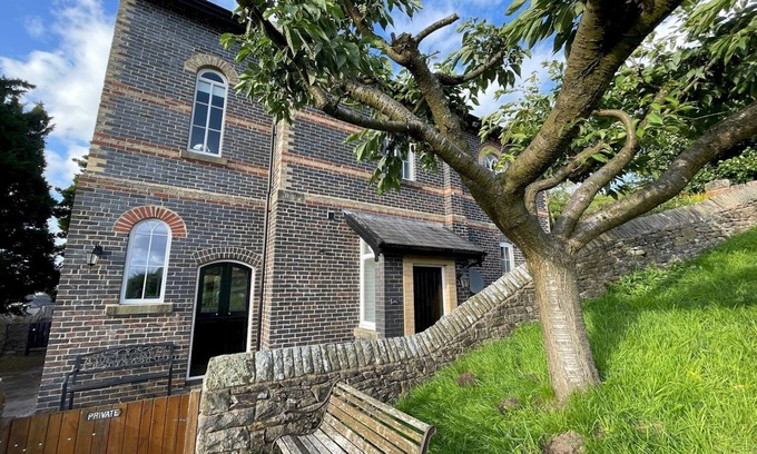 Combs Casa | Pass the Keys | Converted Sunday School for 4 with Views & Garden