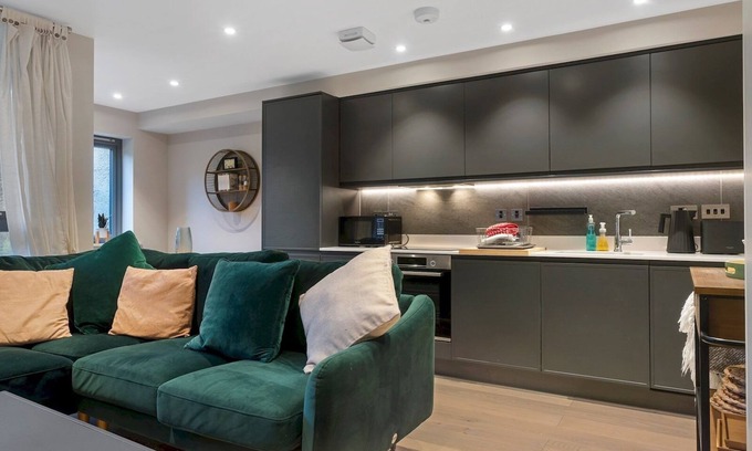 Backbarrow Apartamento | Pass the Keys | Exceptional 3 Bedroom River View Apartment