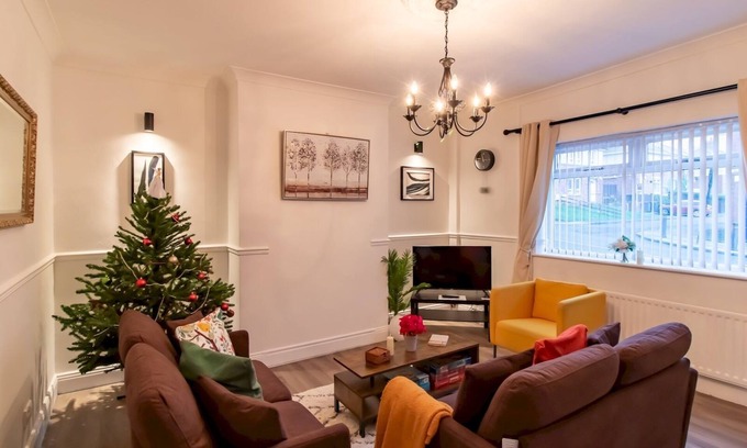 Ushaw Moor Casa | Pass the Keys | Fun Family Getaway