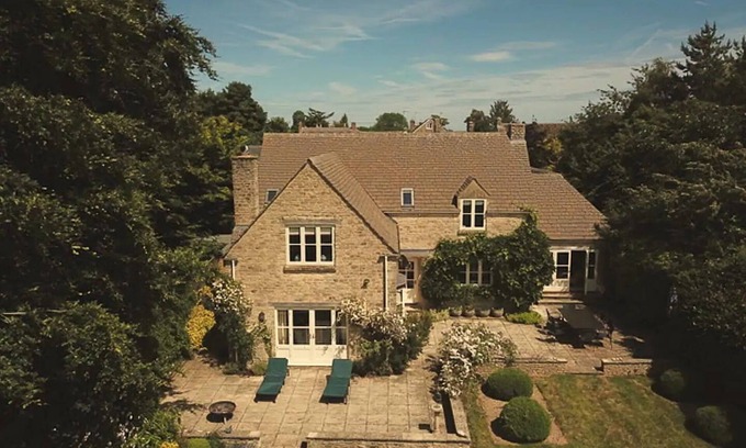 Whichford Casa | Pass the Keys | Spacious Country Retreat | Stunning Cotswold Views