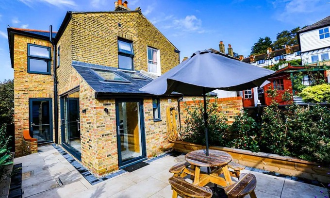 Leigh-on-Sea Casa | Pass the Keys | Stunning house in Leigh