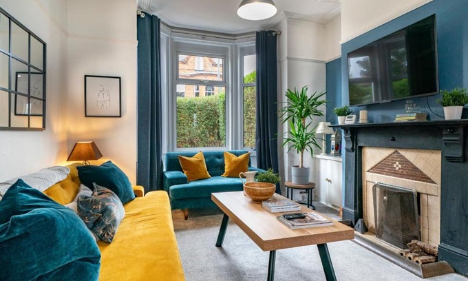 Belfast Casa | Pass the Keys Gorgeous 4 Bedroom Home 7 Min from City Centre