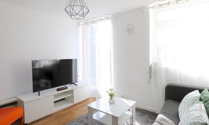 Headington Casa | Pass the Keys Headington 4BR Home Parking and Garden Oxford