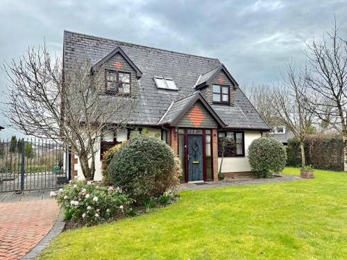 Mumbles Casa | Pass the Keys Kiln Cottage Langland home
