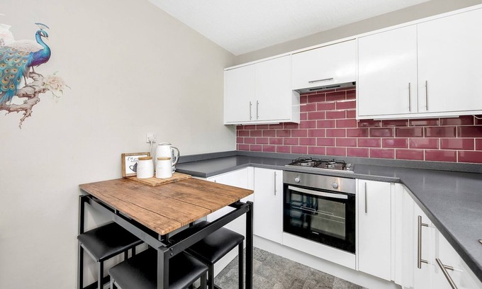 Hainault Casa | Pass the Keys | Large 3BR Home in Chigwell with Spacious Garden