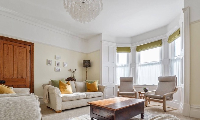 Borth Casa | Pass the Keys | Luxury 7 Bed Beachfront Victorian Terrace House