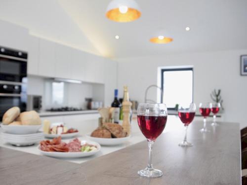 Bodorgan Casa | Pass the Keys Luxury Property with Stunning View