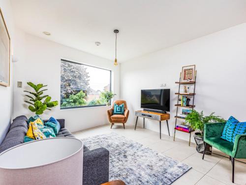 Chichester Apartamento | Pass the Keys Modern 2 Bedroom City Apartment With Parking