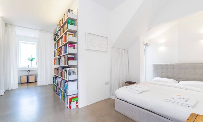 Herne Hill Casa | Pass the Keys | Modern Chic Home in London