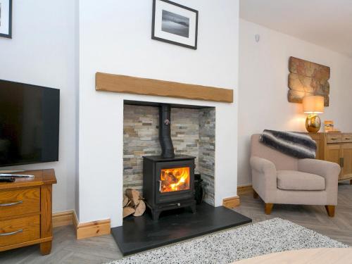Amlwch Casa | Pass the Keys Modern Coastal Home in Bull Bay