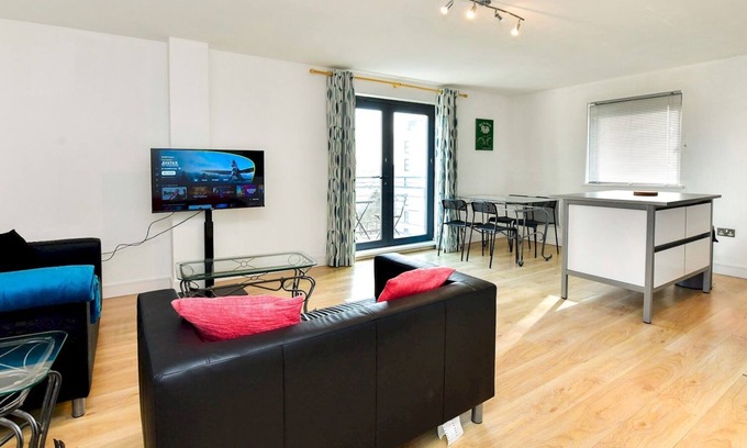 Atlantic Wharf Apartamento | Pass the Keys | Perfectly Located 2 Bed Flat
