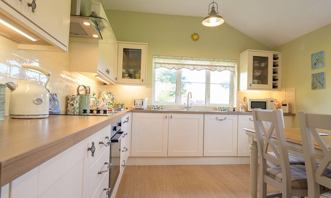 Usk Casa | Pass the Keys | Porth Vaynor Farmhouse and Gardens