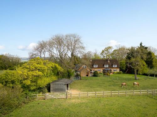 Radnage Casa | Pass the Keys Quintessential Chilterns Hideaway