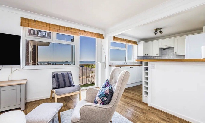 South Hayling Apartamento | Pass the Keys | Seaside Flat - Amazing Sea Views