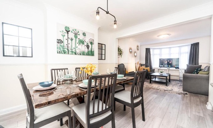 Barnehurst Casa | Pass the Keys Spacious 4 Bed House Free Parking Near Station