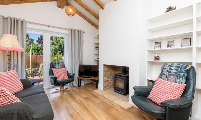 Combe Down Casa | Pass the Keys Spacious family home with parking