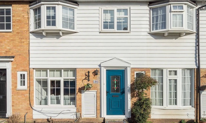 Borehamwood Casa | Pass the Keys | Stylish Family Friendly 3 Bed Home in Borehamwood