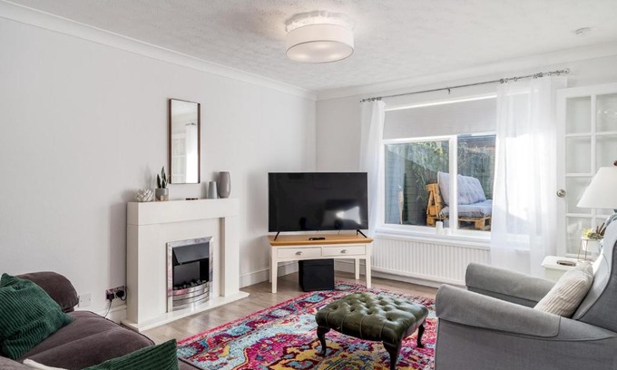 Hatfield Casa | Pass the Keys Stylish Cosy 3Bed Family Friendly Home in Hatfield