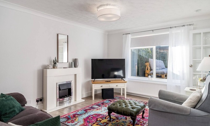 Hatfield Casa | Pass the Keys | Stylish Cosy 3Bed Family Friendly Home in Hatfield