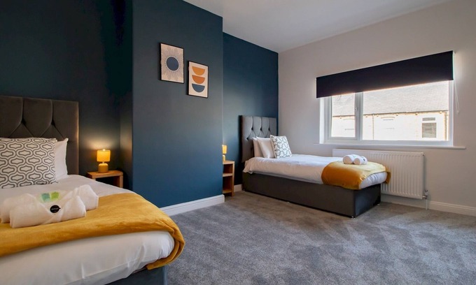 Blyth Casa | Pass the Keys | Stylish Terrace with Free Parking