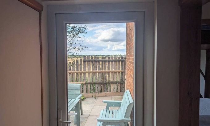 Rochford Casa | Pass the Keys | The Wagtails