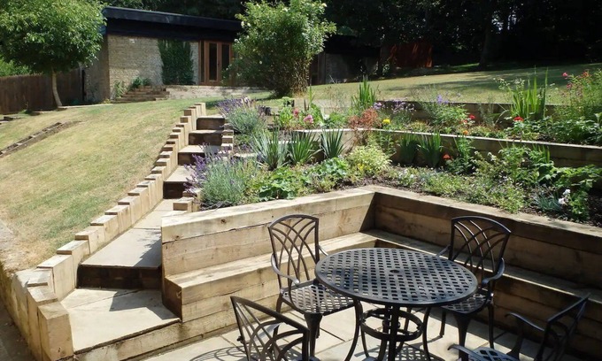Patrixbourne Casa | Pass the Keys | ★Tulip Tree Cottage★ Huge Garden+dog friendly