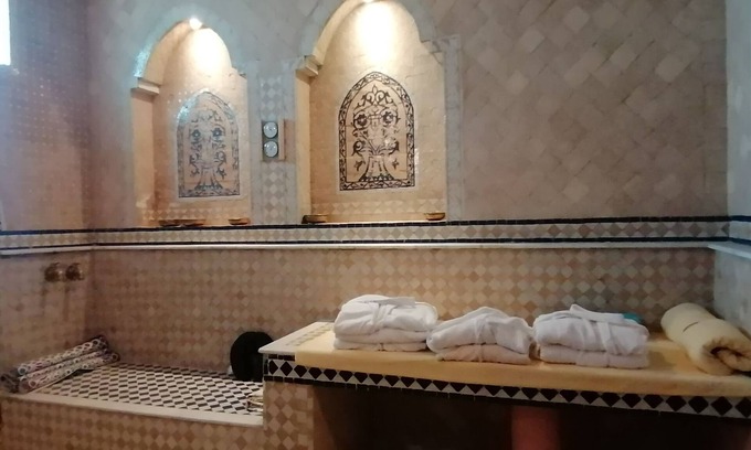 Asilah Beach Casa | Pasta Plaza Hotel