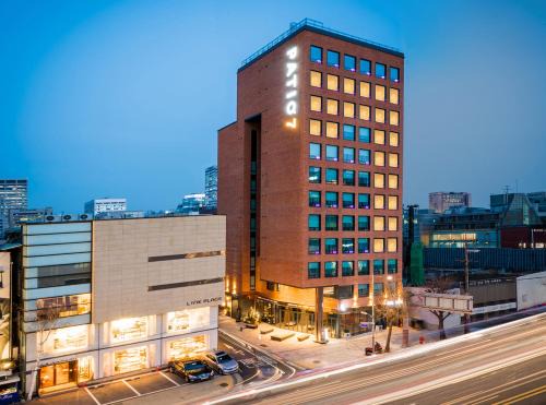 Nonhyeon-dong Hotel | Patio 7